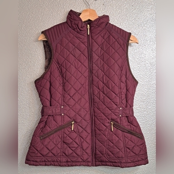 Weatherproof Quilted Zip Up Maroon Vest         Size S/CH - Picture 3 of 7